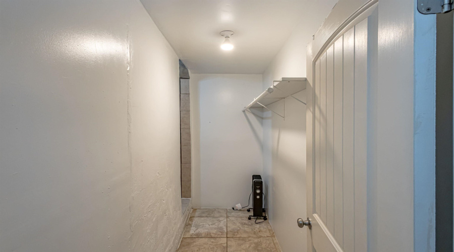 3012 St Isaac Lp, Laredo, Texas 78046, 6 Bedrooms Bedrooms, 8 Rooms Rooms,3 BathroomsBathrooms,Residential,For Sale,3012 St Isaac Lp,20262871