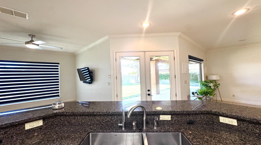2609 Chardonnay Dr, LAREDO, Texas 78045, 3 Bedrooms Bedrooms, 8 Rooms Rooms,3 BathroomsBathrooms,Residential,For Sale,2609 Chardonnay Dr,20262872