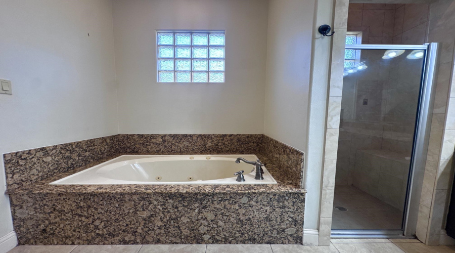 2609 Chardonnay Dr, LAREDO, Texas 78045, 3 Bedrooms Bedrooms, 8 Rooms Rooms,3 BathroomsBathrooms,Residential,For Sale,2609 Chardonnay Dr,20262872