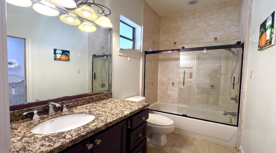 2609 Chardonnay Dr, LAREDO, Texas 78045, 3 Bedrooms Bedrooms, 8 Rooms Rooms,3 BathroomsBathrooms,Residential,For Sale,2609 Chardonnay Dr,20262872