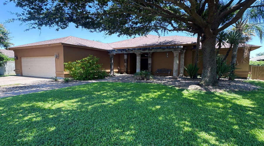 2609 Chardonnay Dr, LAREDO, Texas 78045, 3 Bedrooms Bedrooms, 8 Rooms Rooms,3 BathroomsBathrooms,Residential,For Sale,2609 Chardonnay Dr,20262872