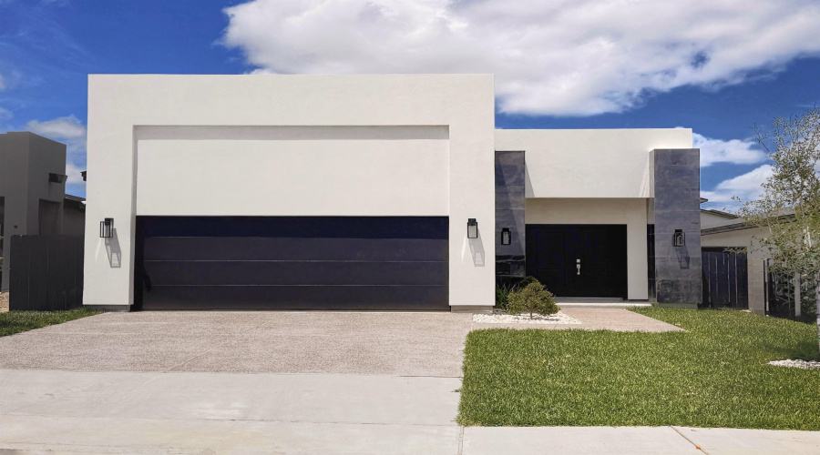 5416 Raven Dr., Laredo, Texas 78046, 3 Bedrooms Bedrooms, 5 Rooms Rooms,2 BathroomsBathrooms,Residential,For Sale,5416 Raven Dr.,20262876