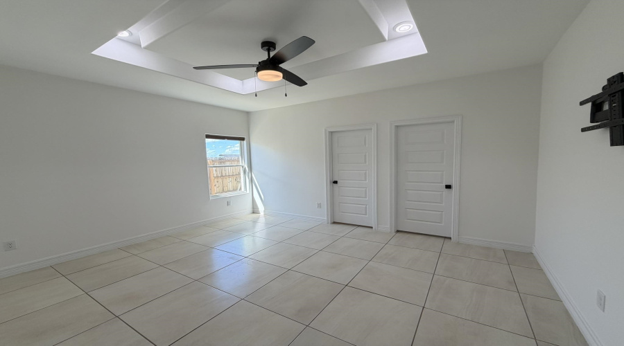 5416 Lone Star Loop, Laredo, Texas 78046, 3 Bedrooms Bedrooms, 5 Rooms Rooms,2 BathroomsBathrooms,Residential,For Sale,5416 Lone Star Loop,20262878