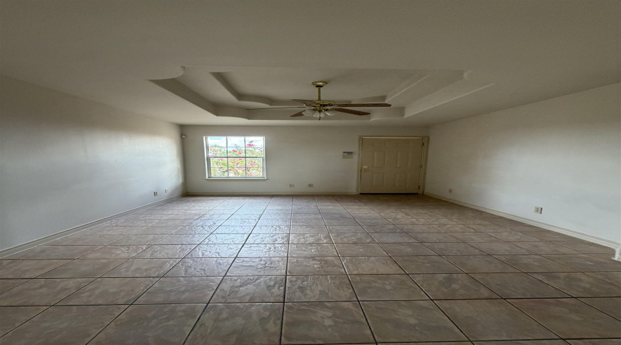 419 W Eistetter St, Laredo, Texas 78041, 2 Bedrooms Bedrooms, 4 Rooms Rooms,1 BathroomBathrooms,Residential,For Rent,419 W Eistetter St,20262880