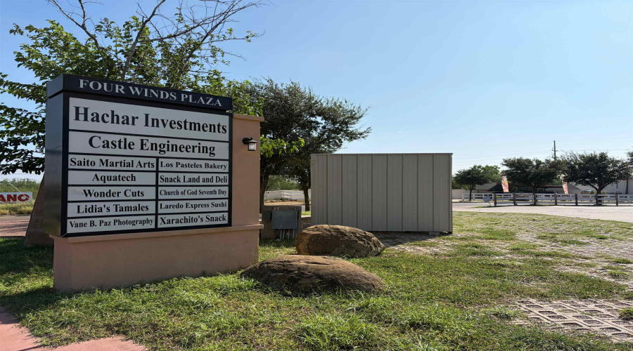 3302 Cuatro Vientos Dr, Laredo, Texas 78046, 1 Room Rooms,1 BathroomBathrooms,Commercial retail/office,For Sale,3302 Cuatro Vientos Dr,20262890