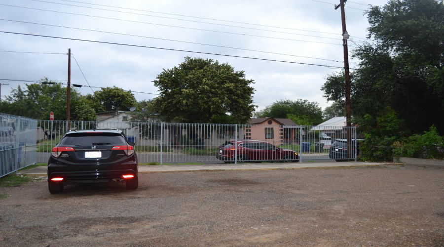 801 OKane St, Laredo, Texas 78040, ,Multi-family,For Sale,801 OKane St,20262881