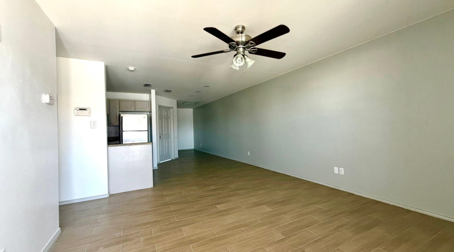 7610 Rocio Dr, Laredo, Texas 78041, 2 Bedrooms Bedrooms, 2 Rooms Rooms,2 BathroomsBathrooms,Residential,For Rent,7610 Rocio Dr,20262882