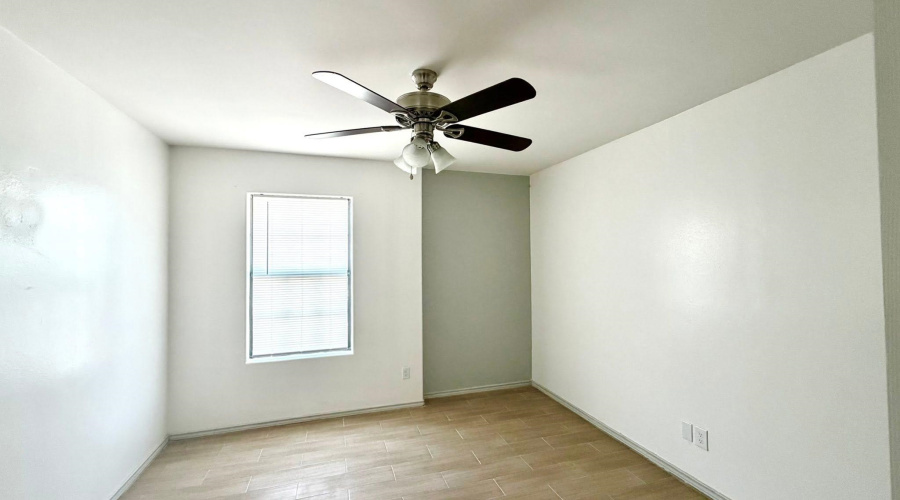 7610 Rocio Dr, Laredo, Texas 78041, 2 Bedrooms Bedrooms, 2 Rooms Rooms,2 BathroomsBathrooms,Residential,For Rent,7610 Rocio Dr,20262882
