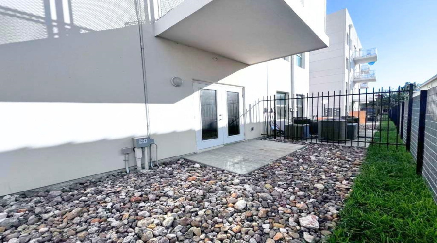 502 Shiloh Dr, LAREDO, Texas 78045, 1 Bedroom Bedrooms, 3 Rooms Rooms,1 BathroomBathrooms,Residential,For Rent,502 Shiloh Dr,20262884