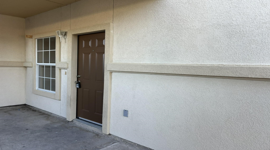 2115 Cross St, Laredo, Texas 78046, 2 Bedrooms Bedrooms, 5 Rooms Rooms,1 BathroomBathrooms,Residential,For Rent,2115 Cross St,20262885