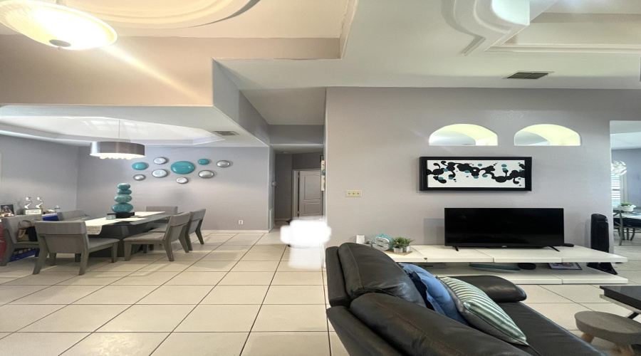 1605 Whitewood Dr, Laredo, Texas 78045, 3 Bedrooms Bedrooms, 8 Rooms Rooms,2 BathroomsBathrooms,Residential,For Sale,1605 Whitewood Dr,20262886