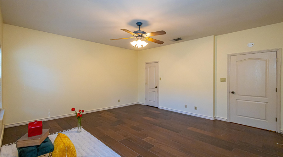 9804 Cantera Ct, LAREDO, Texas 78045, 3 Bedrooms Bedrooms, 4 Rooms Rooms,2 BathroomsBathrooms,Residential,For Sale,9804 Cantera Ct,20262887