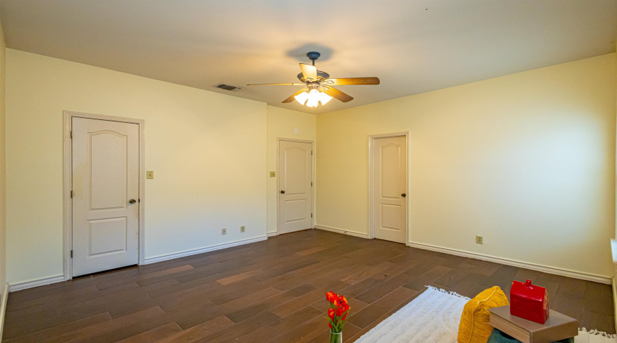 9804 Cantera Ct, LAREDO, Texas 78045, 3 Bedrooms Bedrooms, 4 Rooms Rooms,2 BathroomsBathrooms,Residential,For Sale,9804 Cantera Ct,20262887