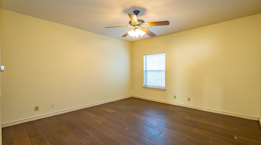 9804 Cantera Ct, LAREDO, Texas 78045, 3 Bedrooms Bedrooms, 4 Rooms Rooms,2 BathroomsBathrooms,Residential,For Sale,9804 Cantera Ct,20262887