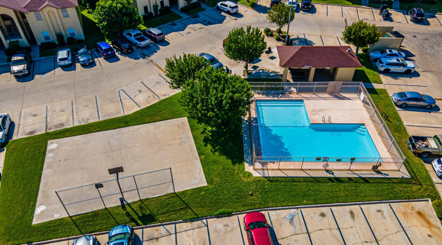 9804 Cantera Ct, LAREDO, Texas 78045, 3 Bedrooms Bedrooms, 4 Rooms Rooms,2 BathroomsBathrooms,Residential,For Sale,9804 Cantera Ct,20262887