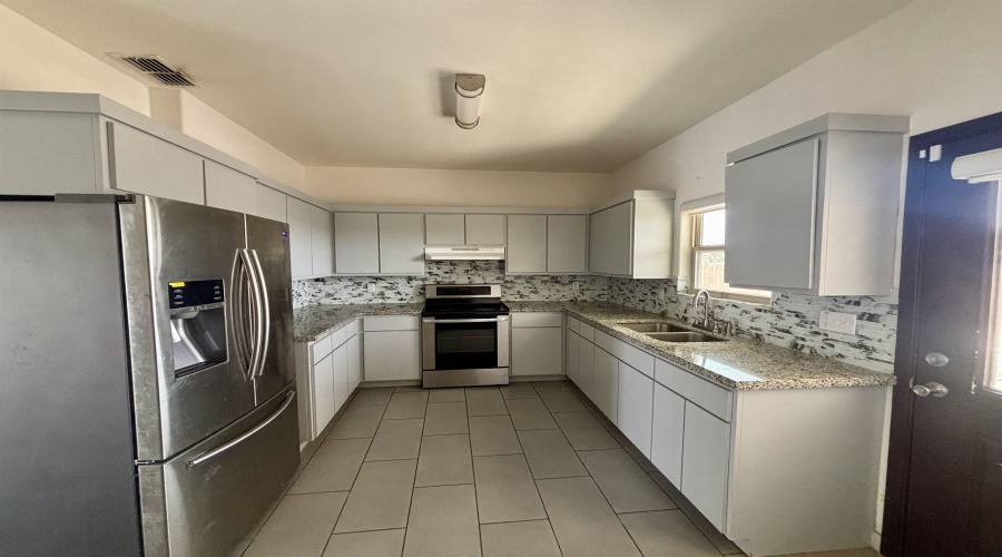 4117 Watusi Ct., Laredo, Texas 78045, 3 Bedrooms Bedrooms, 7 Rooms Rooms,2 BathroomsBathrooms,Residential,For Rent,4117 Watusi Ct.,20262891