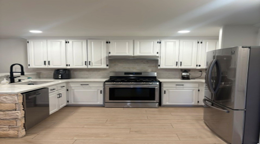 10125 Montoya Dr, Laredo, Texas 78045-6400, 4 Bedrooms Bedrooms, 7 Rooms Rooms,2 BathroomsBathrooms,Residential,For Sale,10125 Montoya Dr,20262892