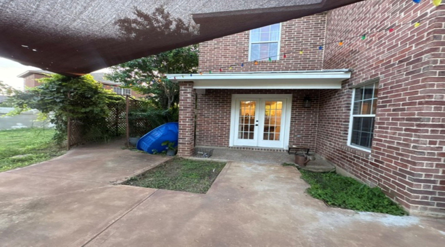 10125 Montoya Dr, Laredo, Texas 78045-6400, 4 Bedrooms Bedrooms, 7 Rooms Rooms,2 BathroomsBathrooms,Residential,For Sale,10125 Montoya Dr,20262892