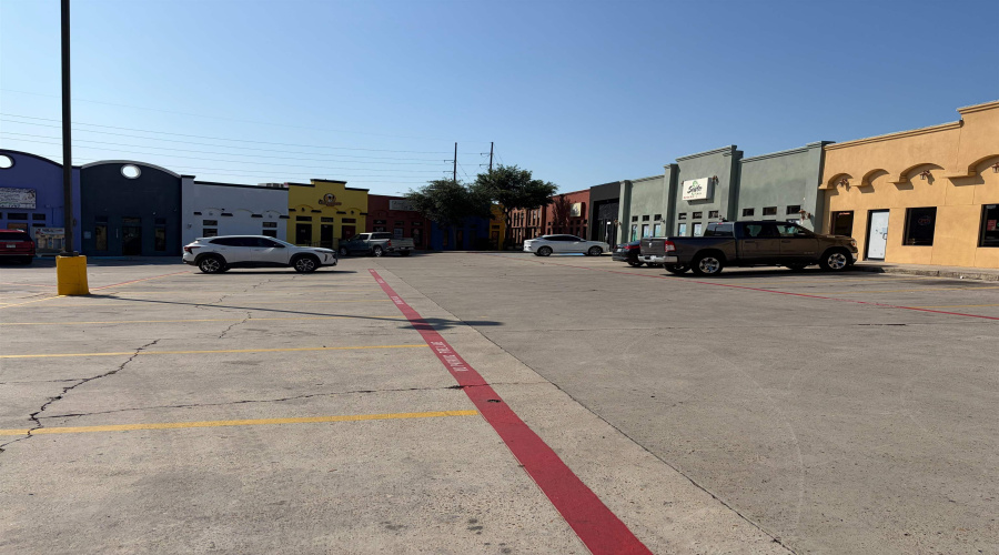 3302 Cuatro Vientos Dr, laredo, Texas 78046, 1 Room Rooms,1 BathroomBathrooms,Commercial retail/office,For Sale,3302 Cuatro Vientos Dr,20262896