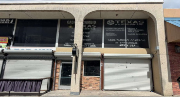 202 Convent Ave, Laredo, Texas 78040, 1 Room Rooms,1 BathroomBathrooms,Commercial retail/office,For Rent,202 Convent Ave,20262897