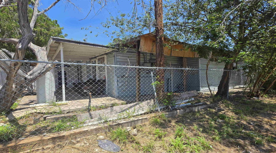 1501 Mercer St, LAREDO, Texas 78040, ,Multi-family,For Sale,1501 Mercer St,20262893