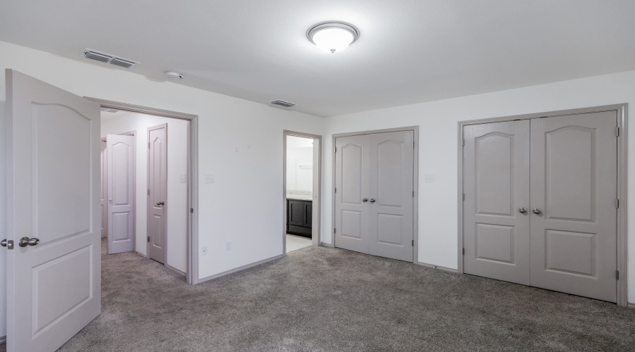 1104 Port Texas Dr., Laredo, Texas 78045, 3 Bedrooms Bedrooms, 3 Rooms Rooms,2 BathroomsBathrooms,Residential,For Sale,1104 Port Texas Dr.,20262895