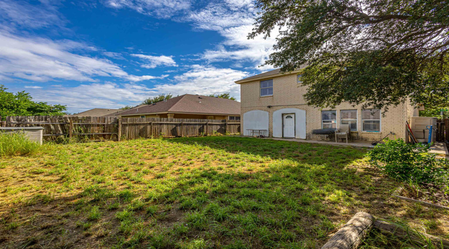 11139 Paso De Jacinto Lp, LAREDO, Texas 78045, 4 Bedrooms Bedrooms, 6 Rooms Rooms,2 BathroomsBathrooms,Residential,For Sale,11139 Paso De Jacinto Lp,20262898