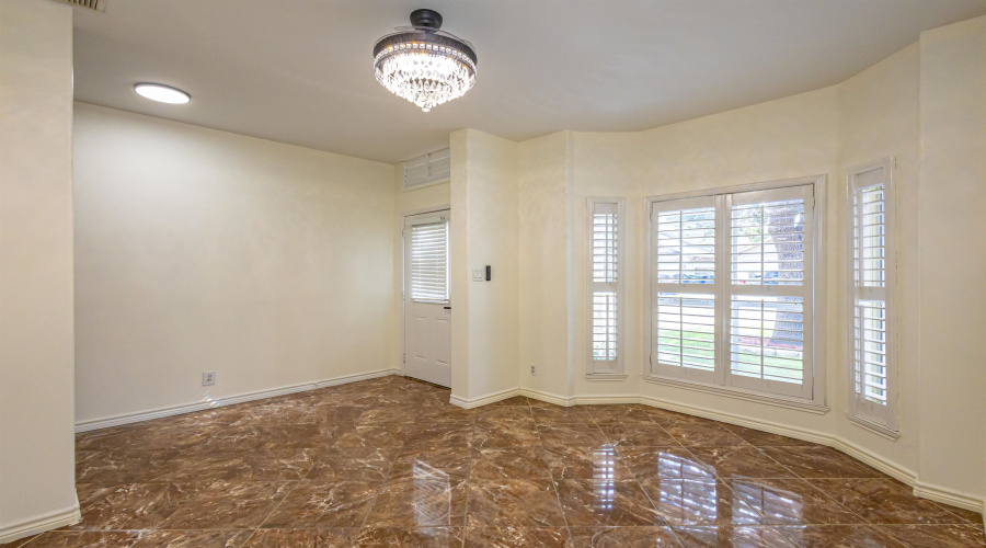 11139 Paso De Jacinto Lp, LAREDO, Texas 78045, 4 Bedrooms Bedrooms, 6 Rooms Rooms,2 BathroomsBathrooms,Residential,For Sale,11139 Paso De Jacinto Lp,20262898