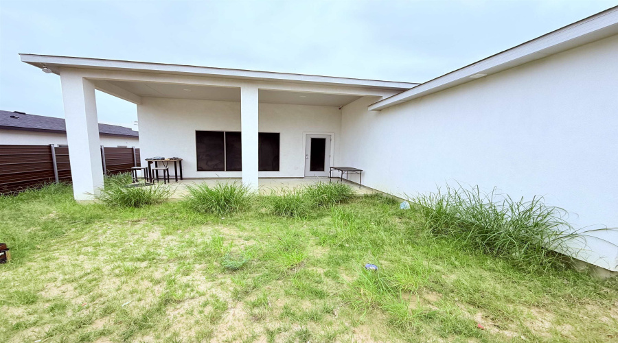 1707 Cordova Dr., Laredo, Texas 78046, 4 Bedrooms Bedrooms, 5 Rooms Rooms,2 BathroomsBathrooms,Residential,For Sale,1707 Cordova Dr.,20262899