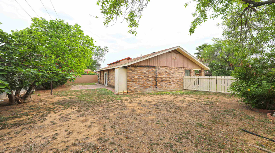 8761 Augusta Lp, Laredo, Texas 78045, 3 Bedrooms Bedrooms, 7 Rooms Rooms,2 BathroomsBathrooms,Residential,For Rent,8761 Augusta Lp,20262900