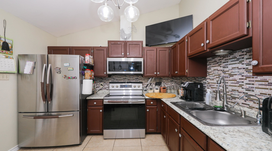 4106 Campeche Dr, Laredo, Texas 78046, 3 Bedrooms Bedrooms, 6 Rooms Rooms,2 BathroomsBathrooms,Residential,For Sale,4106 Campeche Dr,20262903