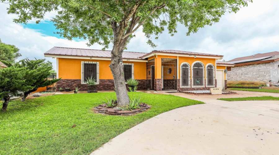 4106 Campeche Dr, Laredo, Texas 78046, 3 Bedrooms Bedrooms, 6 Rooms Rooms,2 BathroomsBathrooms,Residential,For Sale,4106 Campeche Dr,20262903