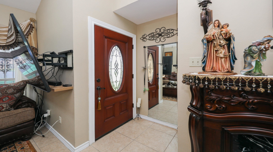 4106 Campeche Dr, Laredo, Texas 78046, 3 Bedrooms Bedrooms, 6 Rooms Rooms,2 BathroomsBathrooms,Residential,For Sale,4106 Campeche Dr,20262903