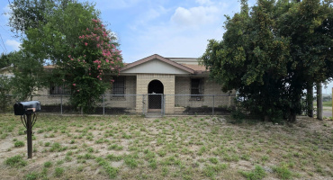 2409 Ugarte St, Laredo, Texas 78041-3960, 3 Bedrooms Bedrooms, 6 Rooms Rooms,2 BathroomsBathrooms,Residential,For Sale,2409 Ugarte St,20262905 2409 Ugarte St, Laredo, Texas 78041-3960, 3 Bedrooms Bedrooms, 6 Rooms Rooms,2 BathroomsBathrooms,Residential,For Sale,2409 Ugarte St,20262905