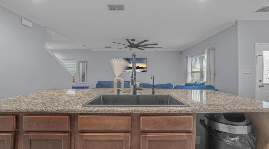 9983 Inmaculada Ln, Laredo, Texas 78045-4255, 3 Bedrooms Bedrooms, 4 Rooms Rooms,2 BathroomsBathrooms,Residential,For Sale,9983 Inmaculada Ln,20262906