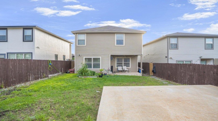 9983 Inmaculada Ln, Laredo, Texas 78045-4255, 3 Bedrooms Bedrooms, 4 Rooms Rooms,2 BathroomsBathrooms,Residential,For Sale,9983 Inmaculada Ln,20262906