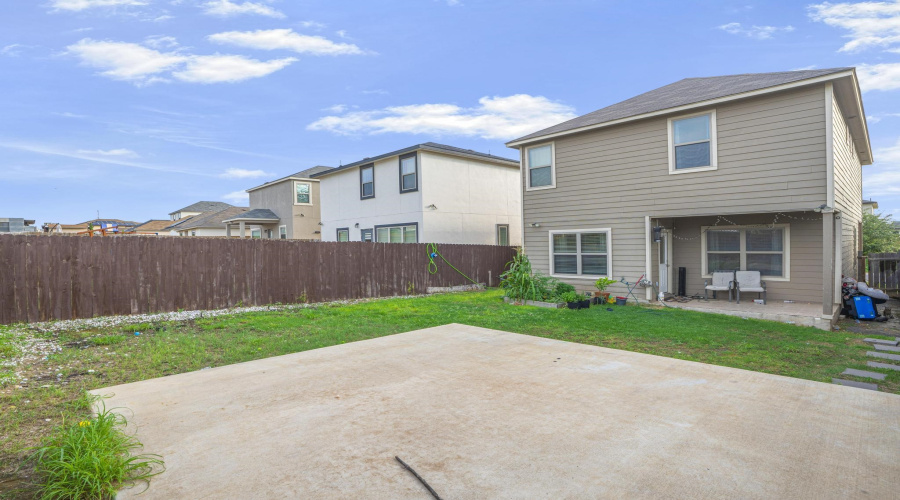 9983 Inmaculada Ln, Laredo, Texas 78045-4255, 3 Bedrooms Bedrooms, 4 Rooms Rooms,2 BathroomsBathrooms,Residential,For Sale,9983 Inmaculada Ln,20262906