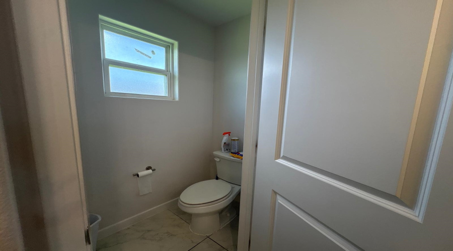 3503 Eduardo E Hayes Rd., Laredo, Texas 78046, 3 Bedrooms Bedrooms, 5 Rooms Rooms,2 BathroomsBathrooms,Residential,For Rent,3503 Eduardo E Hayes Rd.,20262908