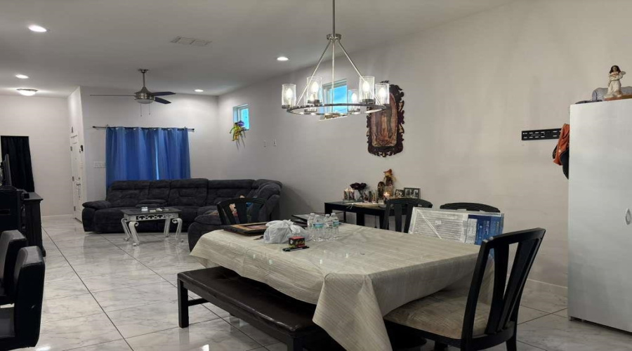 3503 Eduardo E Hayes Rd., Laredo, Texas 78046, 3 Bedrooms Bedrooms, 5 Rooms Rooms,2 BathroomsBathrooms,Residential,For Rent,3503 Eduardo E Hayes Rd.,20262908