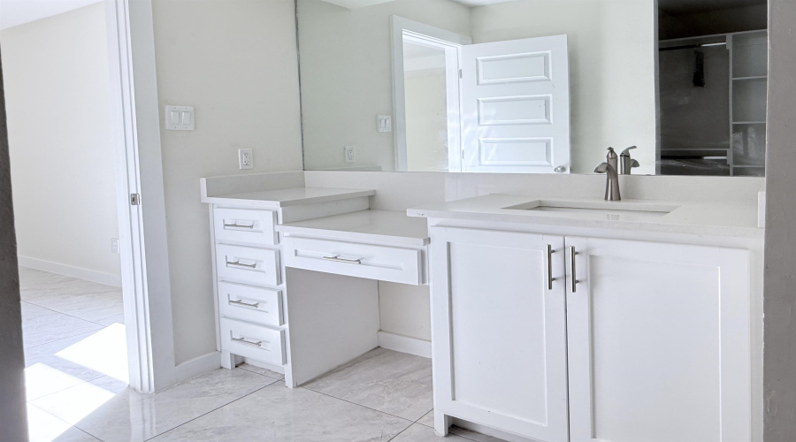 626 Rockrose Dr, Laredo, Texas 78046, 3 Bedrooms Bedrooms, 4 Rooms Rooms,2 BathroomsBathrooms,Residential,For Sale,626 Rockrose Dr,20262910