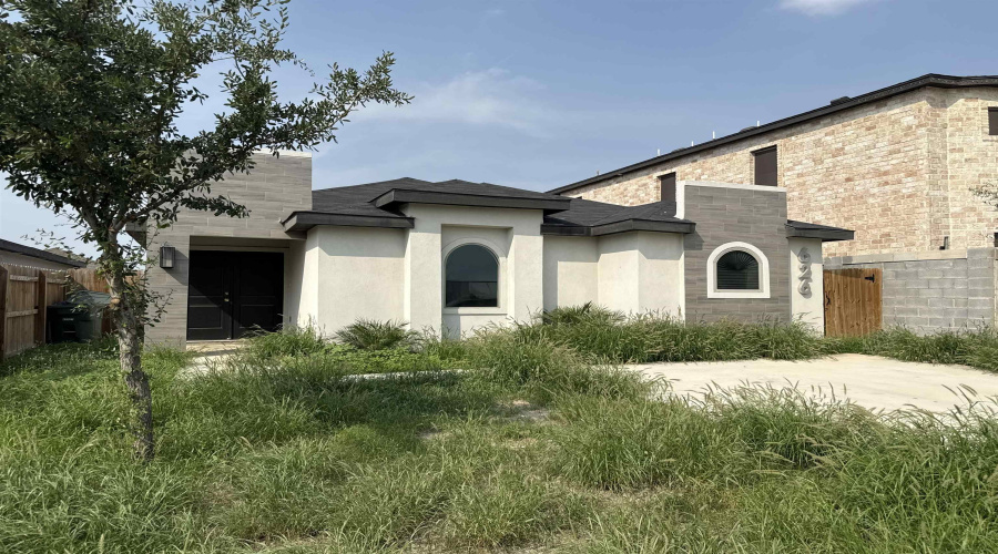 626 Rockrose Dr, Laredo, Texas 78046, 3 Bedrooms Bedrooms, 4 Rooms Rooms,2 BathroomsBathrooms,Residential,For Sale,626 Rockrose Dr,20262910