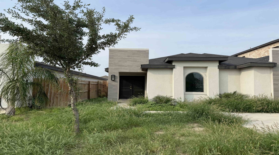 626 Rockrose Dr, Laredo, Texas 78046, 3 Bedrooms Bedrooms, 4 Rooms Rooms,2 BathroomsBathrooms,Residential,For Sale,626 Rockrose Dr,20262910