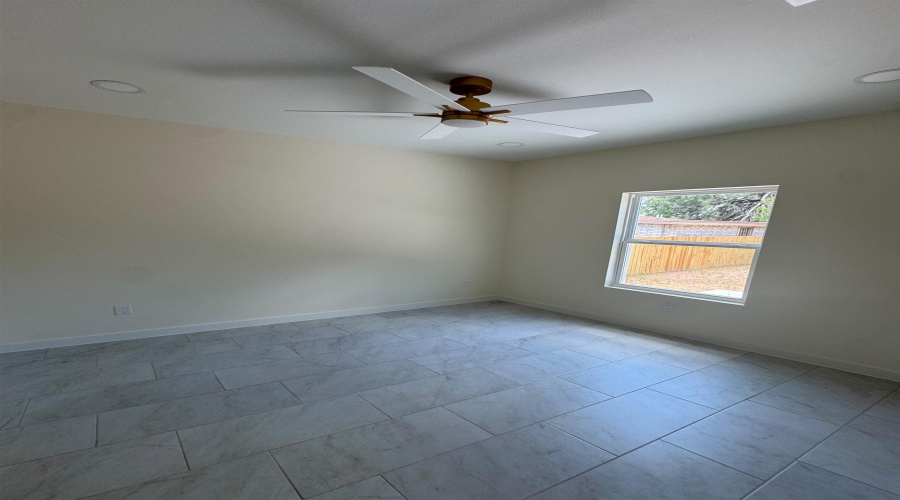 3504 San Agustin Ave, Laredo, Texas 78041, 4 Bedrooms Bedrooms, 6 Rooms Rooms,2 BathroomsBathrooms,Residential,For Sale,3504 San Agustin Ave,20262915