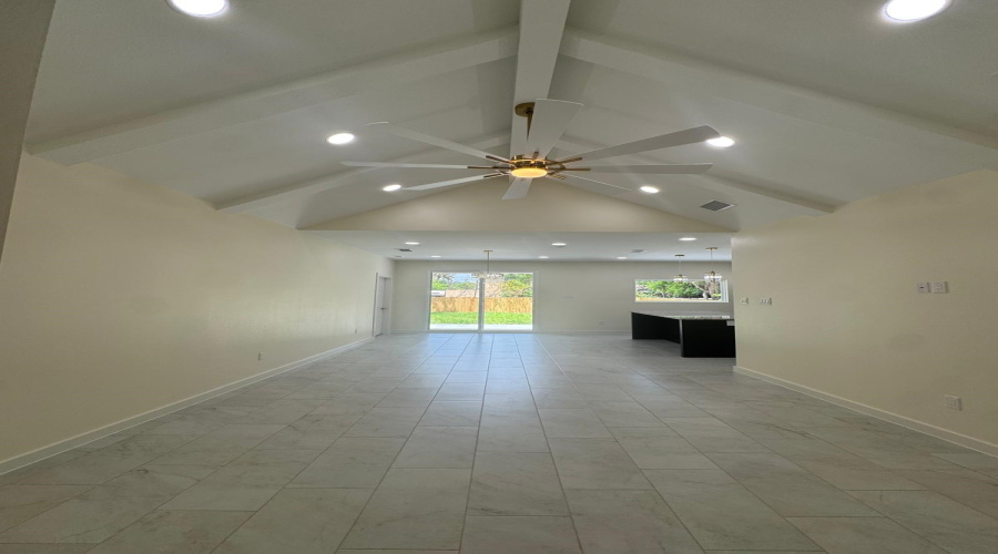 3504 San Agustin Ave, Laredo, Texas 78041, 4 Bedrooms Bedrooms, 6 Rooms Rooms,2 BathroomsBathrooms,Residential,For Sale,3504 San Agustin Ave,20262915