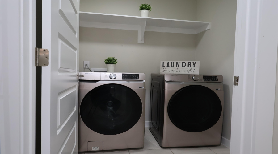 2903 Rowan Dr, Laredo, Texas 78046-2211, 4 Bedrooms Bedrooms, 5 Rooms Rooms,2 BathroomsBathrooms,Residential,For Sale,2903 Rowan Dr,20262916