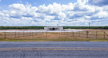 25998 State Hwy 359, Bruni, Texas 78344, 1 Bedroom Bedrooms, ,3 BathroomsBathrooms,Commercial/industrial,For Sale,25998 State Hwy 359,20262923