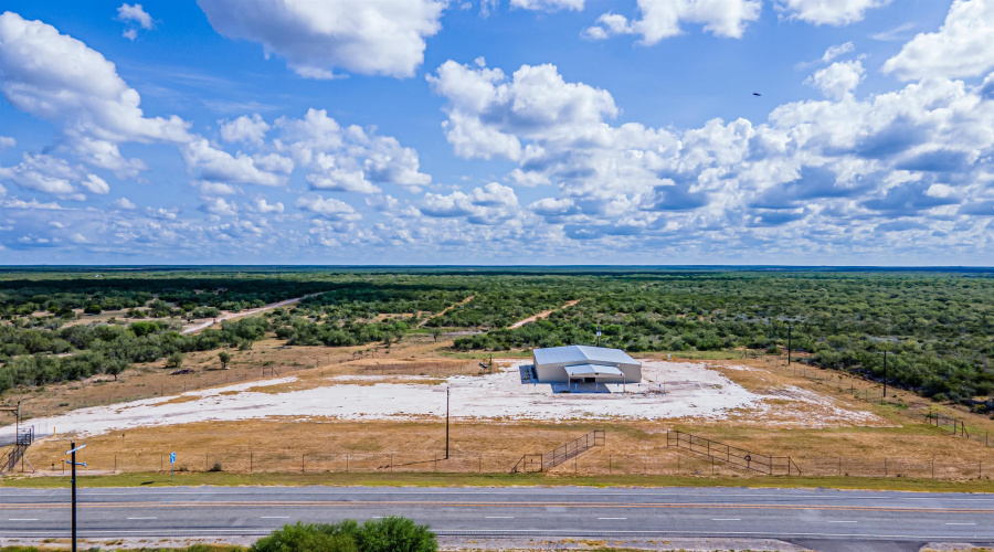 25998 State Hwy 359, Bruni, Texas 78344, 1 Bedroom Bedrooms, ,3 BathroomsBathrooms,Commercial/industrial,For Sale,25998 State Hwy 359,20262923