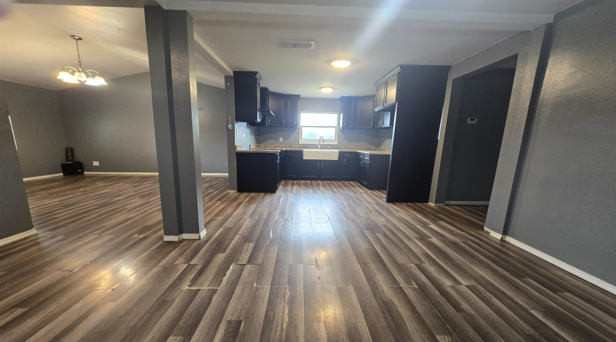 503 Rio Rojo, Rio Bravo, Texas 78046, 4 Bedrooms Bedrooms, 6 Rooms Rooms,1 BathroomBathrooms,Residential,For Sale,503 Rio Rojo,20262919