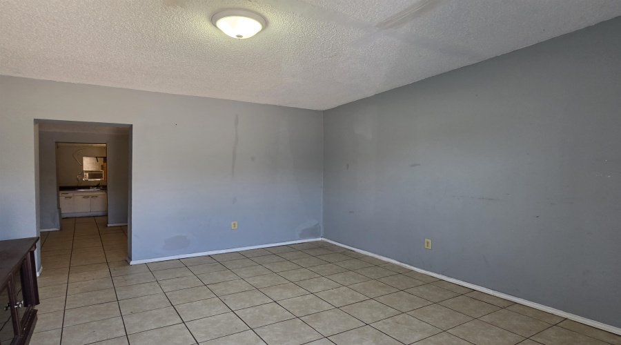 120 Guadalupe St, Laredo, Texas 78040, ,Multi-family,For Sale,120 Guadalupe St,20262928