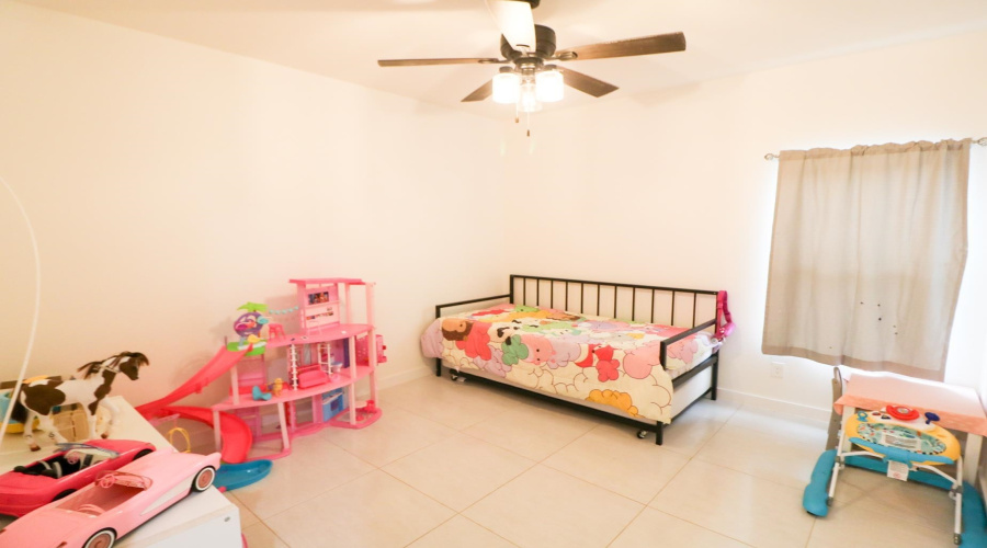 2525 Lucia Ct, Laredo, Texas 78041, 3 Bedrooms Bedrooms, 5 Rooms Rooms,2 BathroomsBathrooms,Residential,For Sale,2525 Lucia Ct,20262929